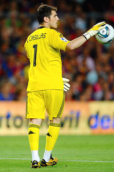 Retro Real Mαdrid 2011/12 Goalkeeper Yellow