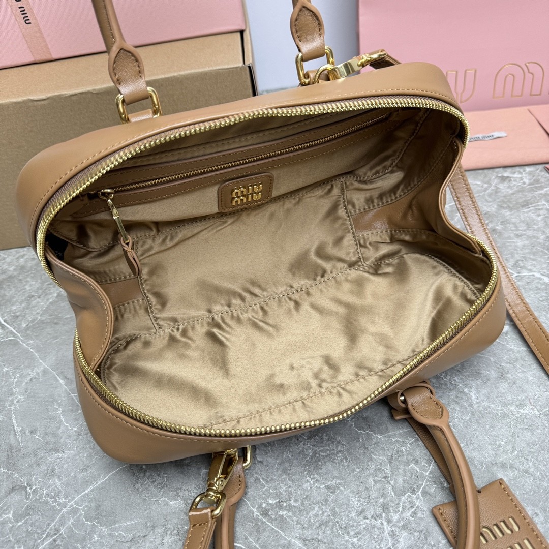 Miumiu Arcadie matelassé nappa leather bag