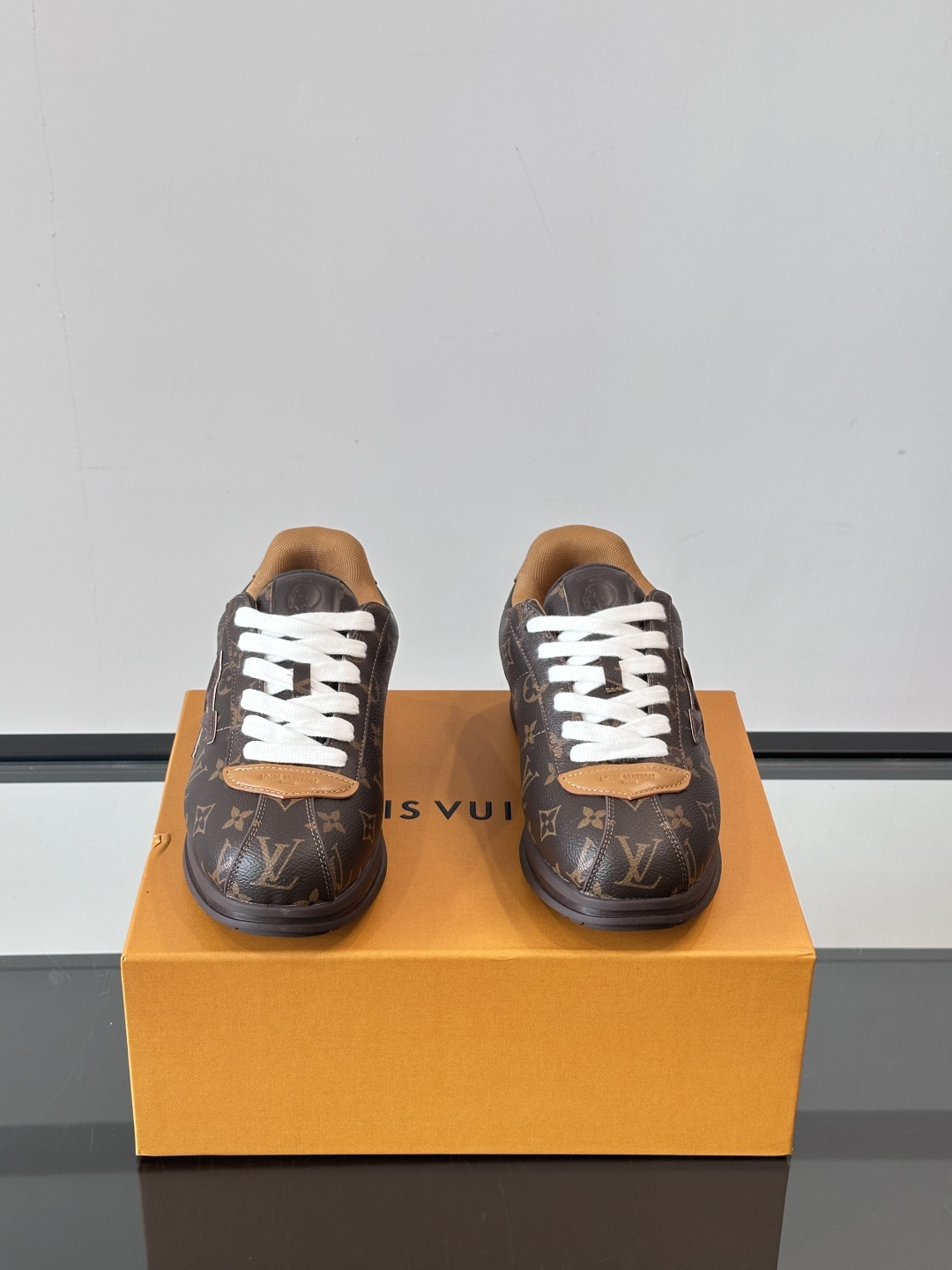 Men's LV Buttersoft Sneaker