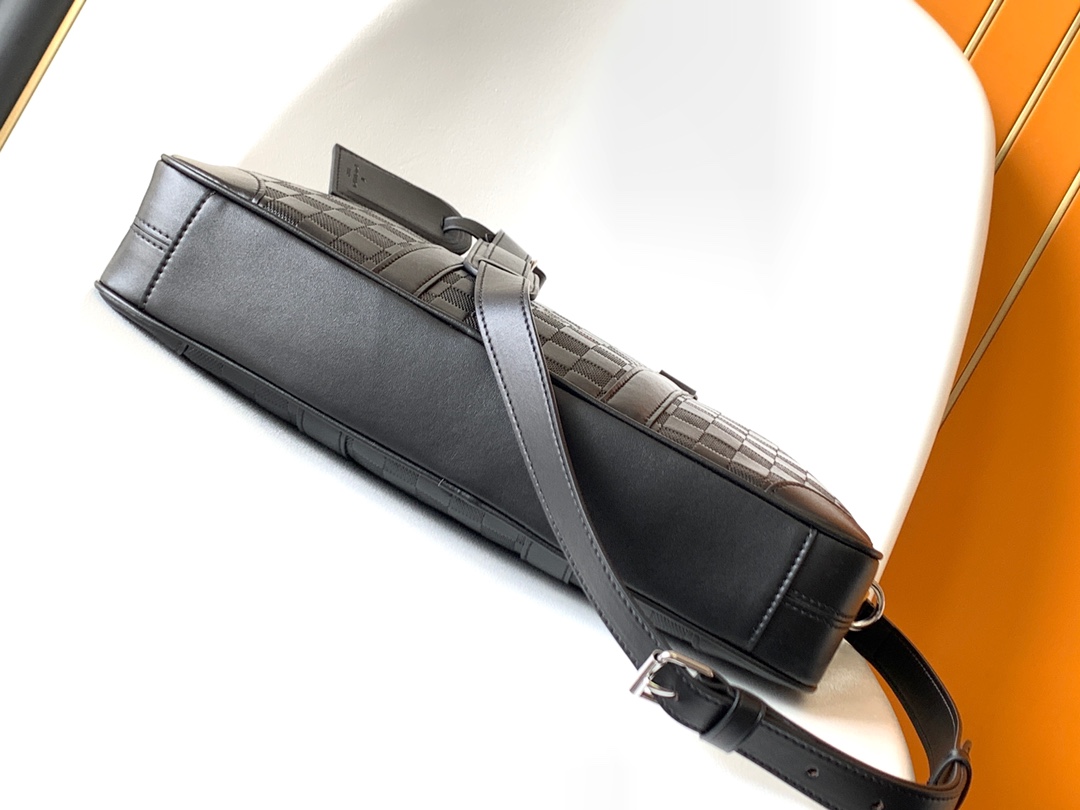 Louis Vuitton Voyage Small Men's briefcase