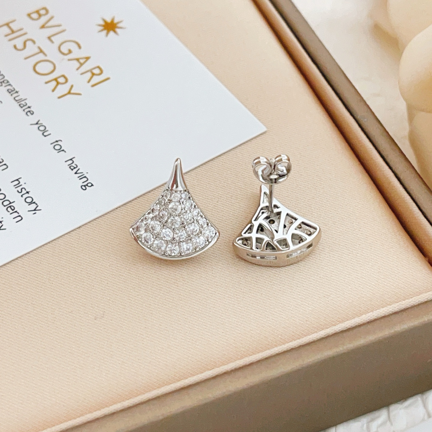 Bvlgari Fashion Earrings