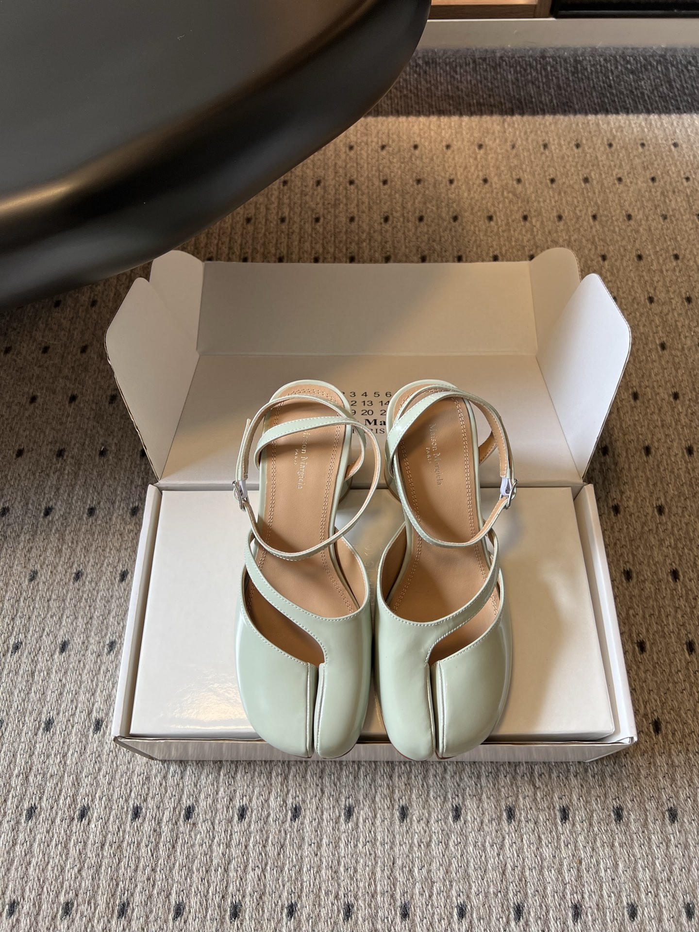 Maison Margiela Tabi Slingback Pump