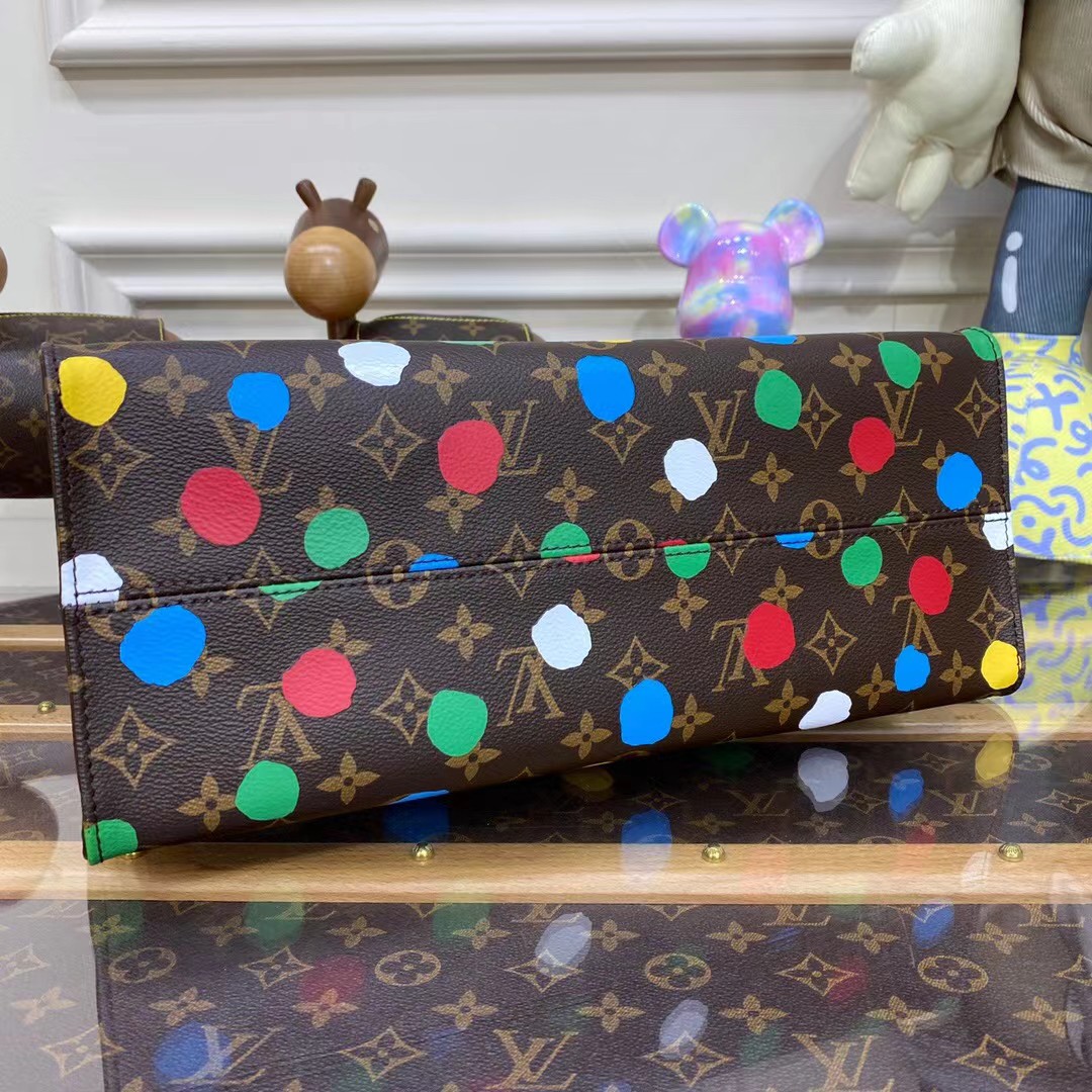 Louis Vuitton LV YK Onthego MM M46379