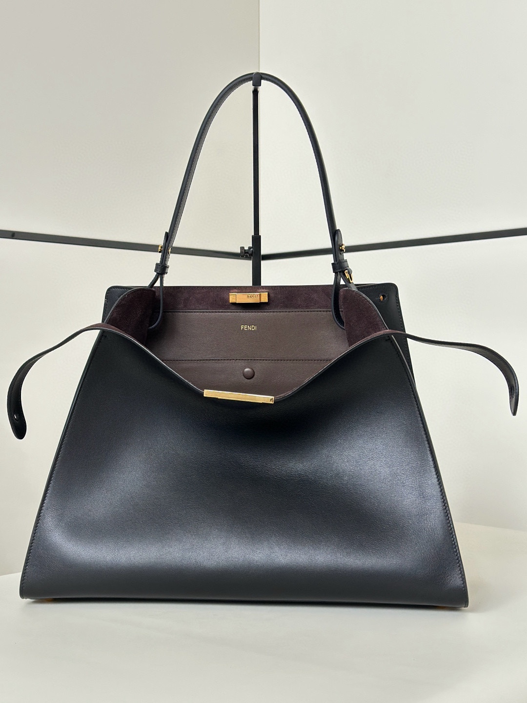 Fendi Large Fendi Way Leather Bag-Black