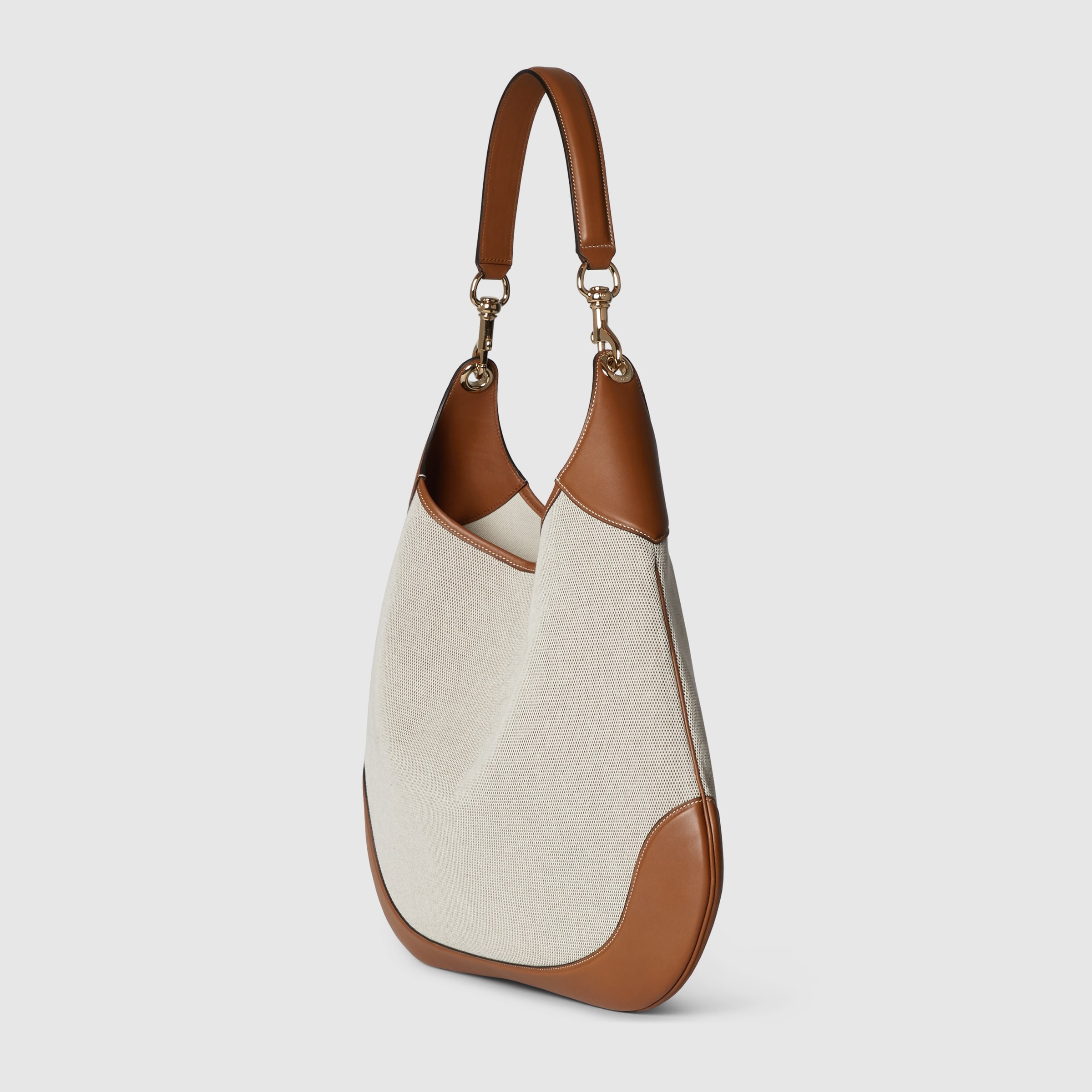 Gucci B Maxi shoulder bag