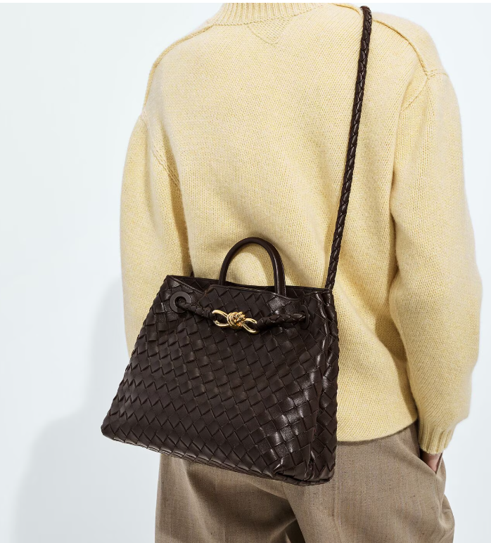 Bottega Fondant Medium Andiamo Top handle bag