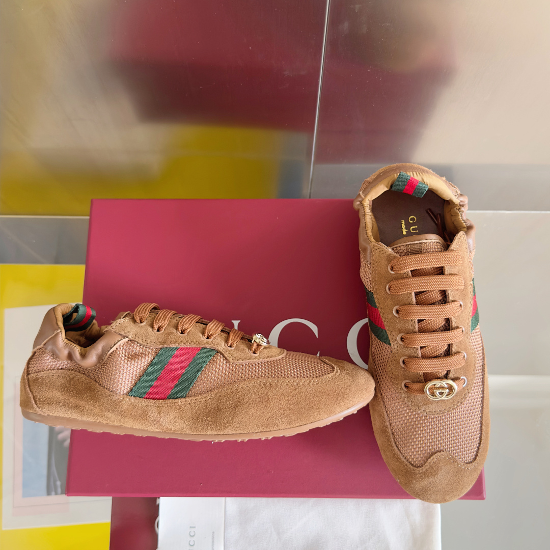 Women's Gucci Shift GG sneaker