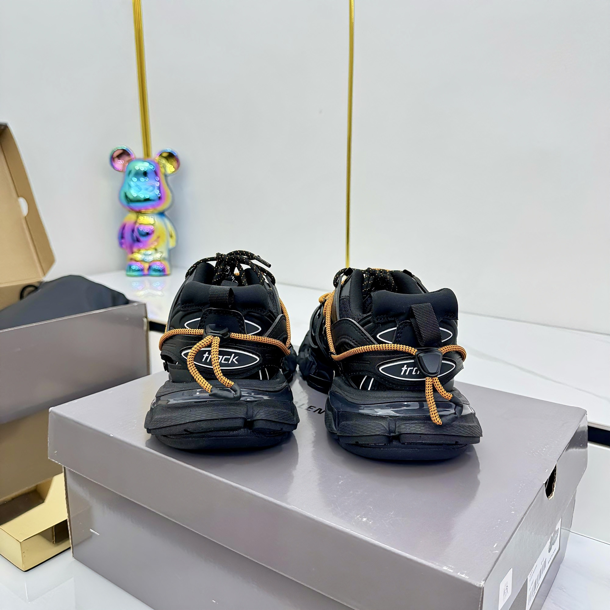 Balenciaga 3XL Unisex Sneaker in Black
