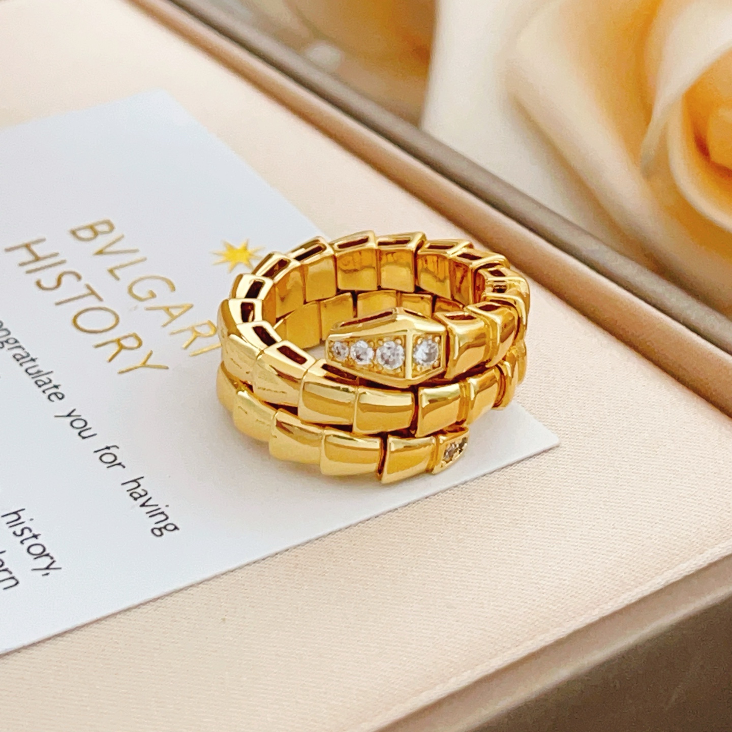 Bvlgari Serpenti Gold Ring with zircons