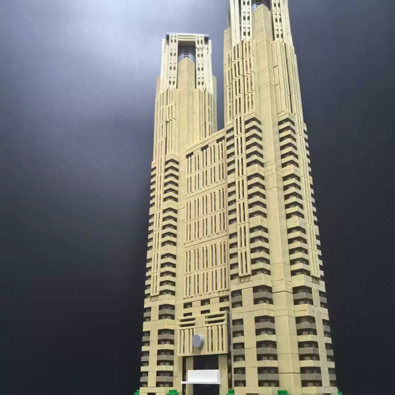 MOC 153517 - Tokyo Metropolitan Government Building 1:800 Scale