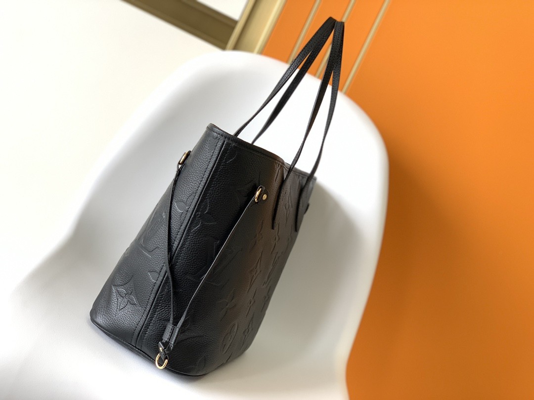 Louis Vuitton LV Neverfull medium bag