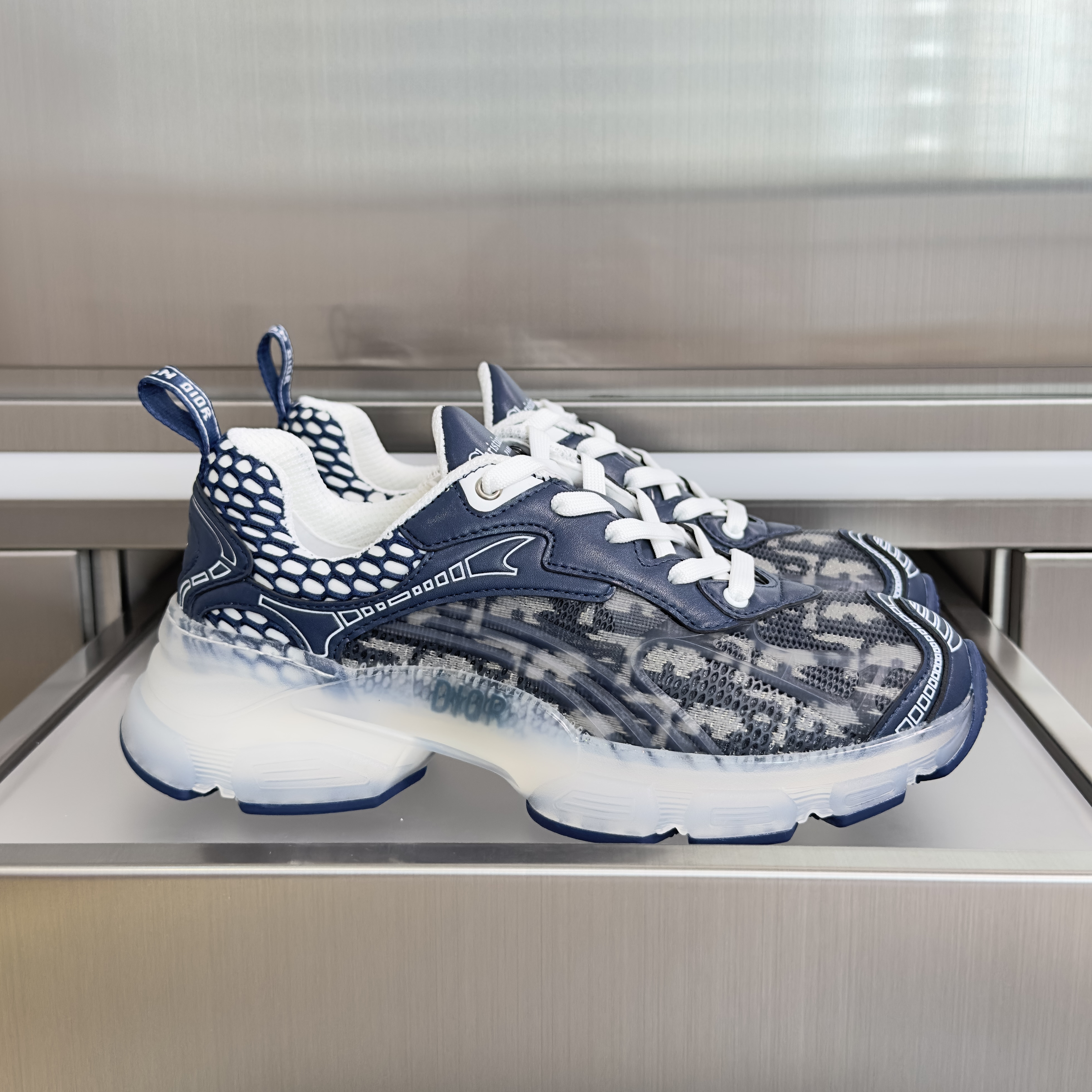 Women's Dior Vibe Sneaker