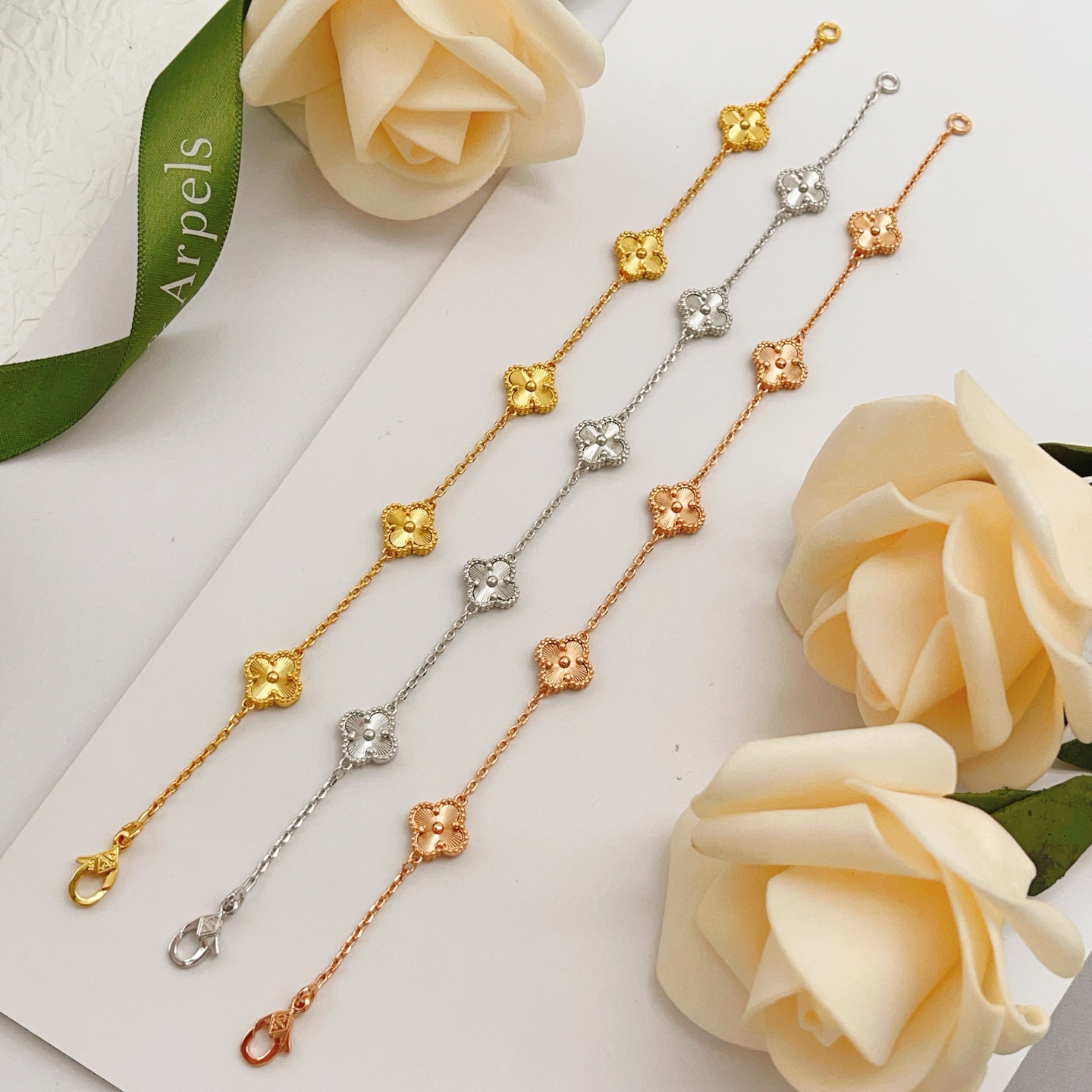 Van Cleef Fashion Bracelet