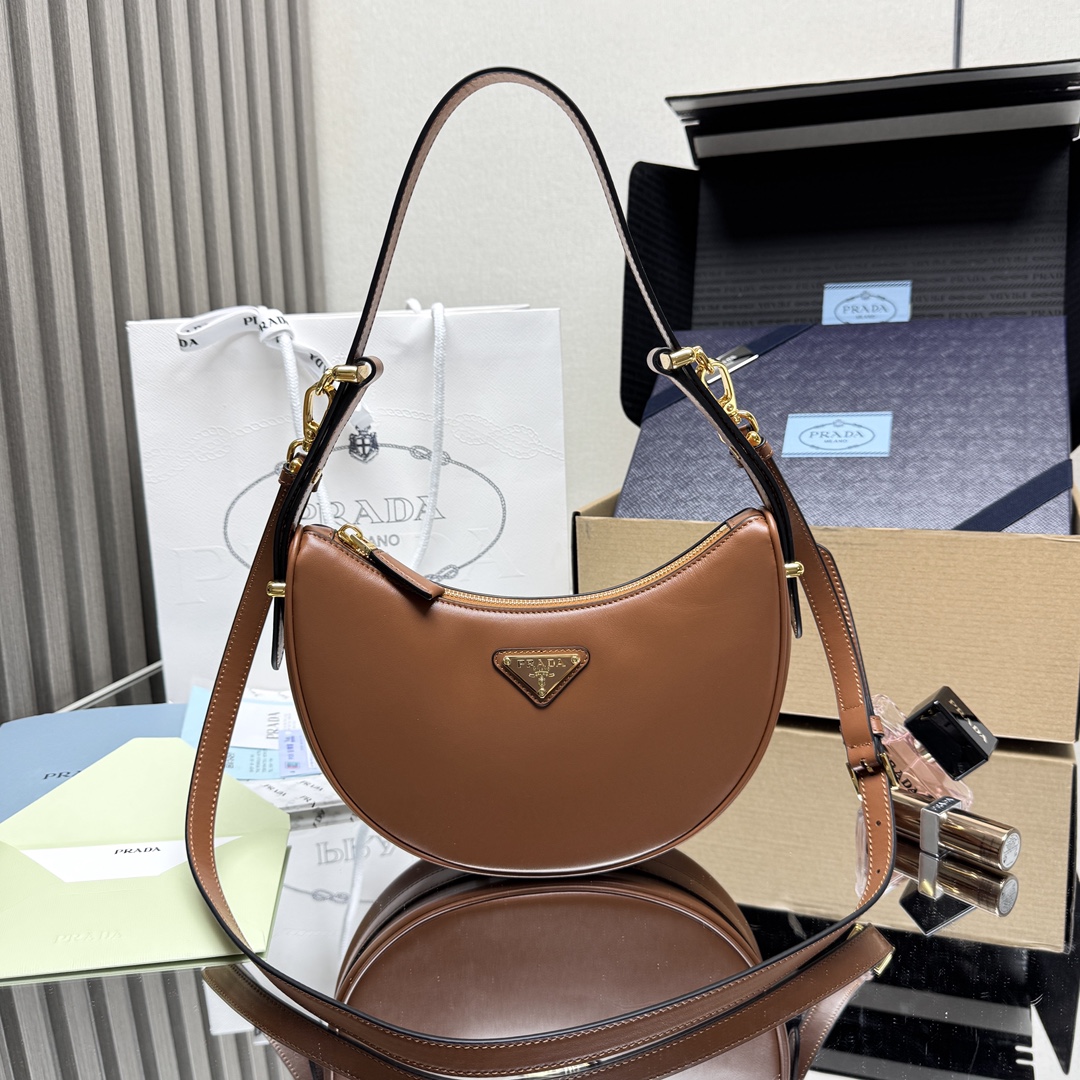 Prada Arqué mini leather shoulder bag-Caramel  1BC194
