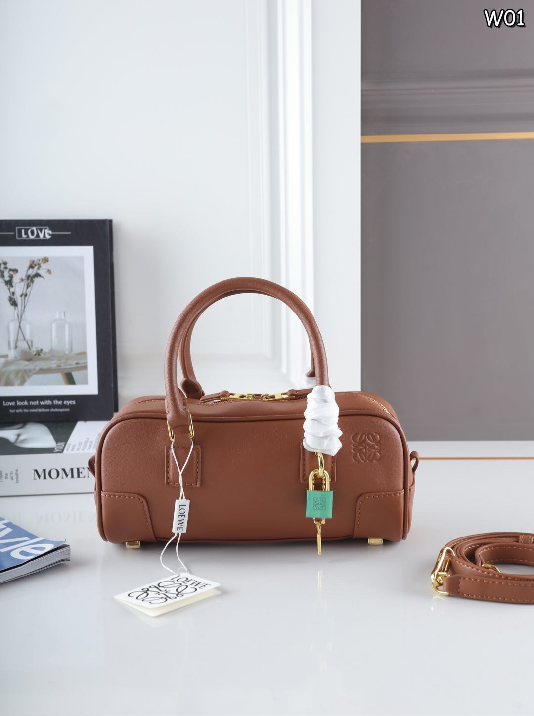 Loewe Amazona 23 Tan Boston Nappa Leather Padlock Detail Handle Shoulder Bag - KAIROO