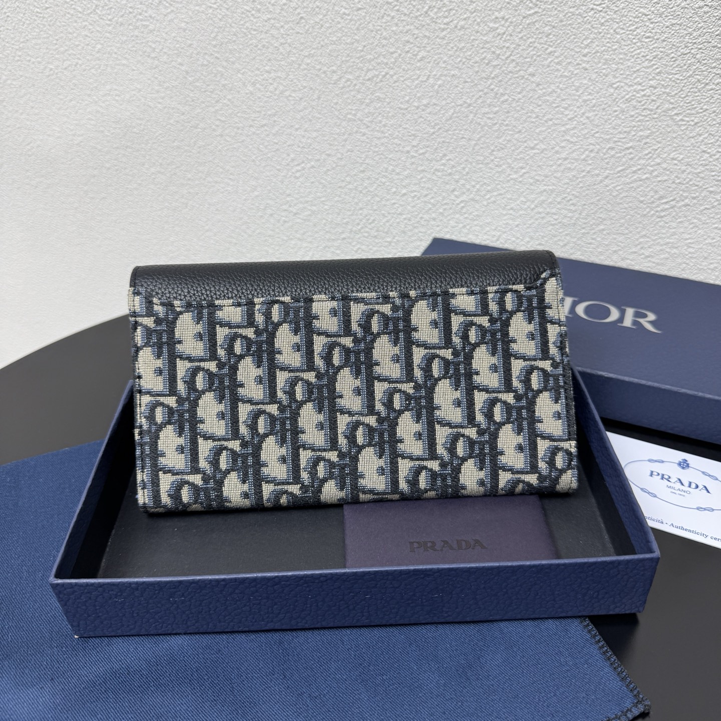 Dior Saddle Gravity Long wallet