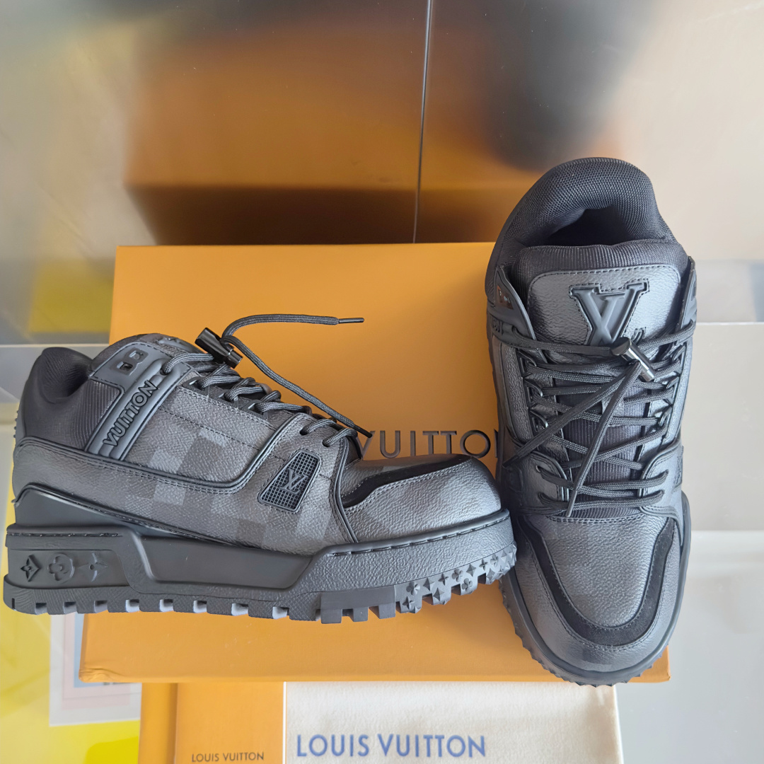 Men's LV Trainer Maxi Sport Shoes