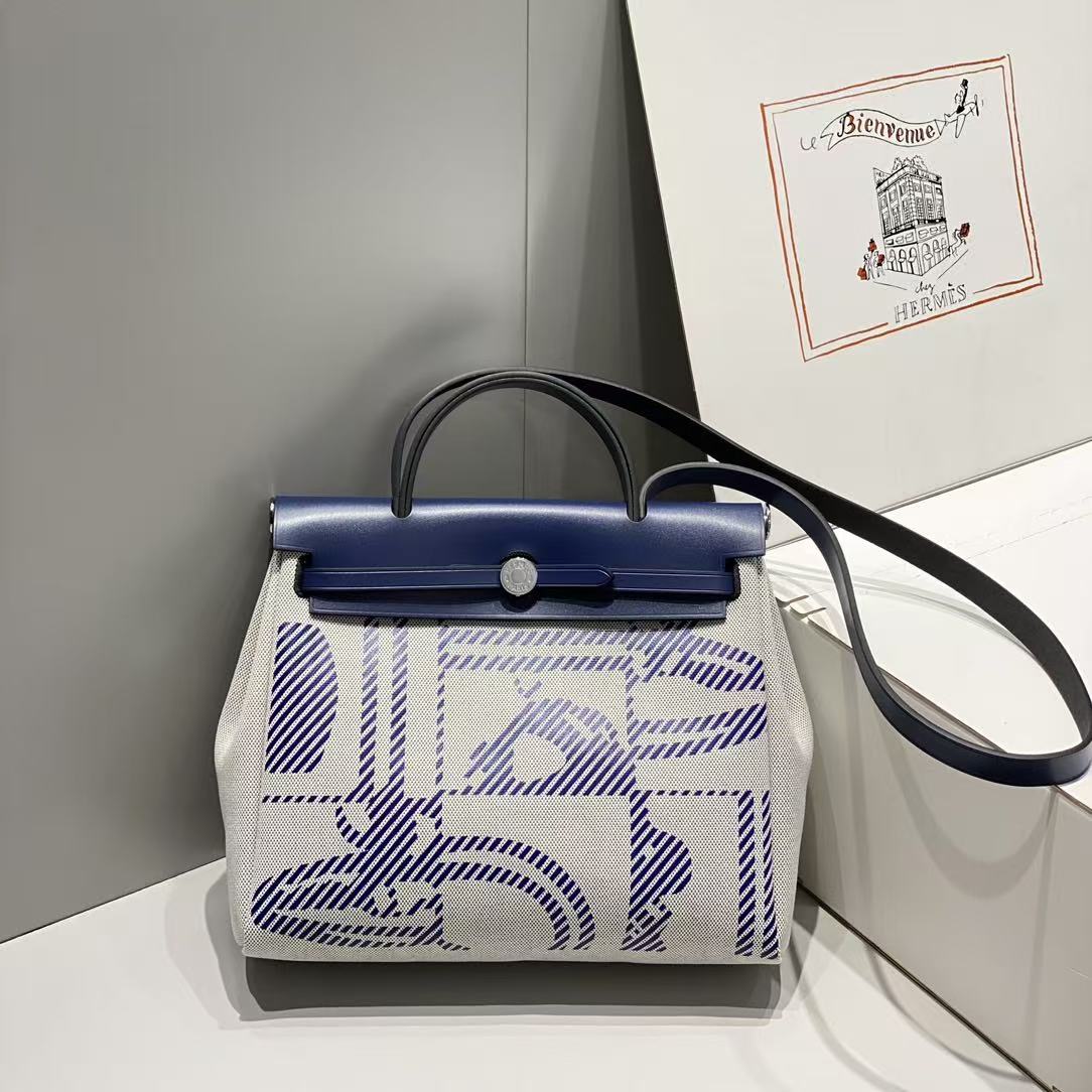 Hermes new printed pattern handbag