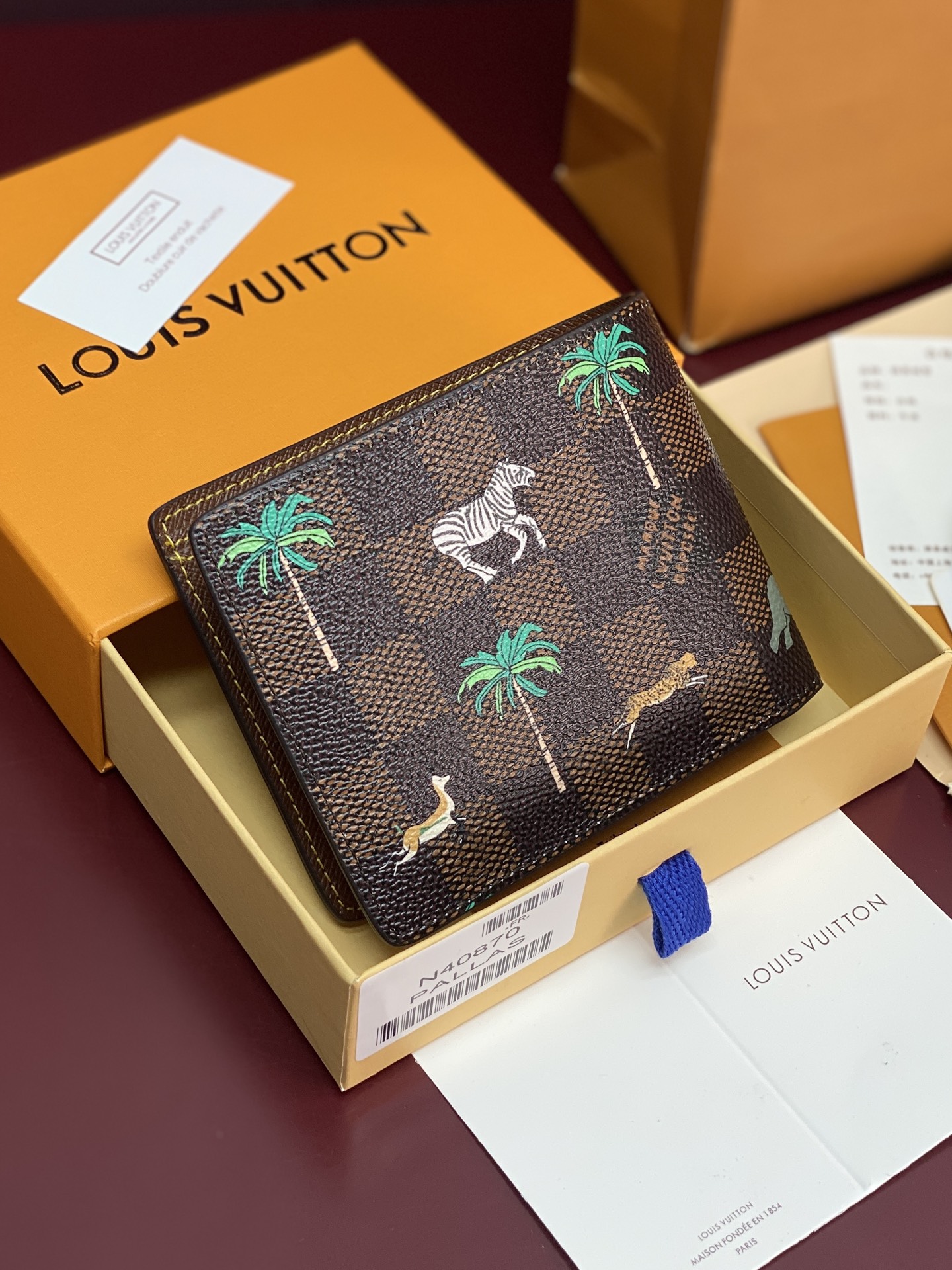 N40870 LV Men's Multiple Wallet x The Darjeeling Limited