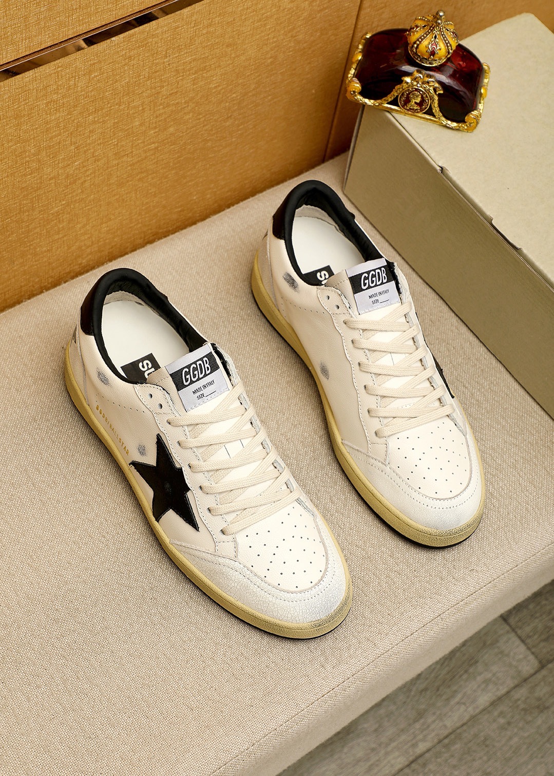 Golden Goose Unisex Super-Star Sneakers