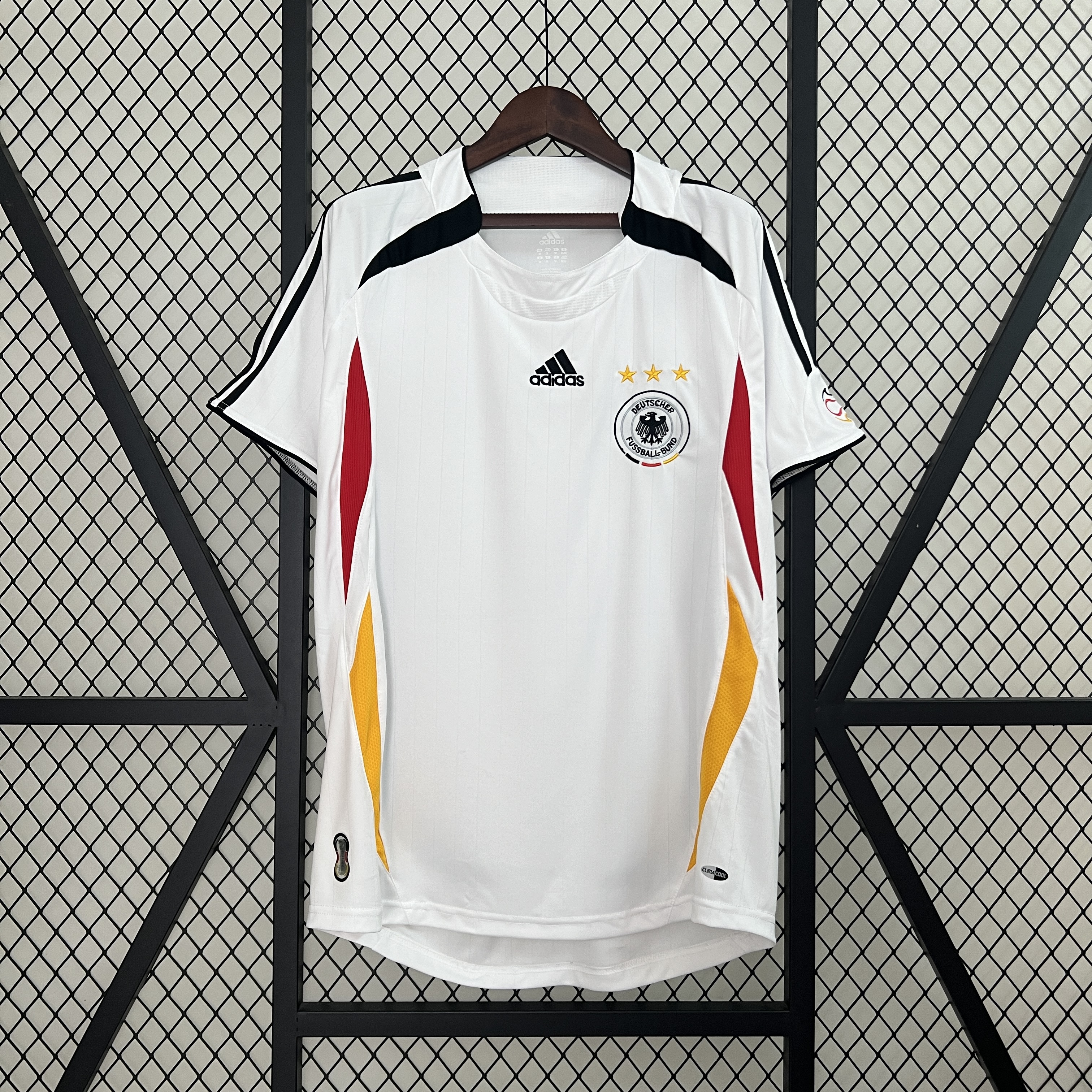 Retro  Germany 2006 Home Wihte