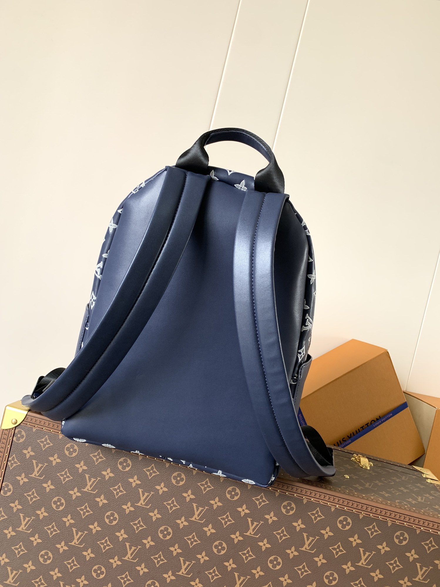 LV Men's Collection Bag M24760 Discovery Backpack PM