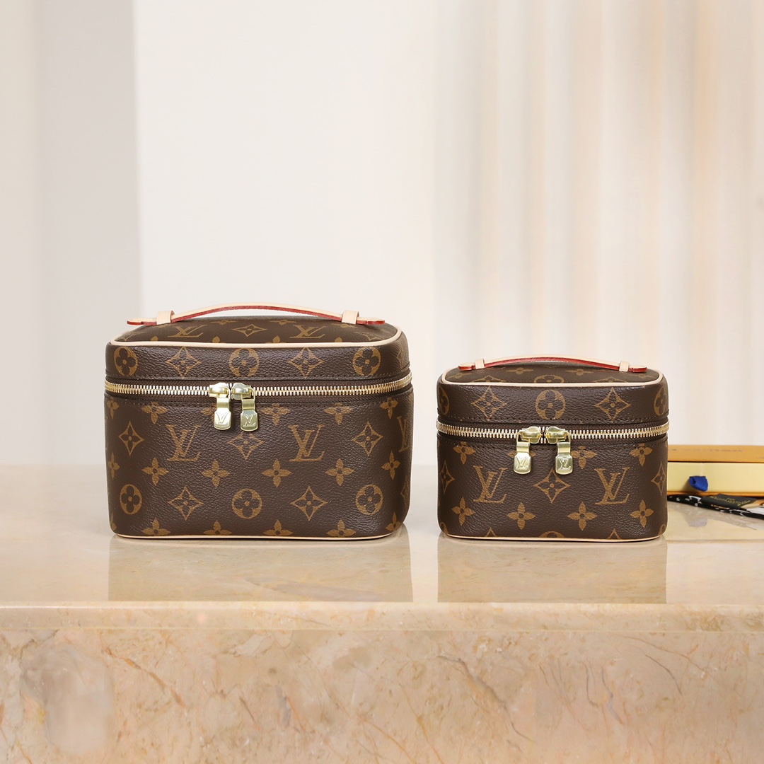 Louis Vuitton LV Nice Leather Cosmetic Handbag