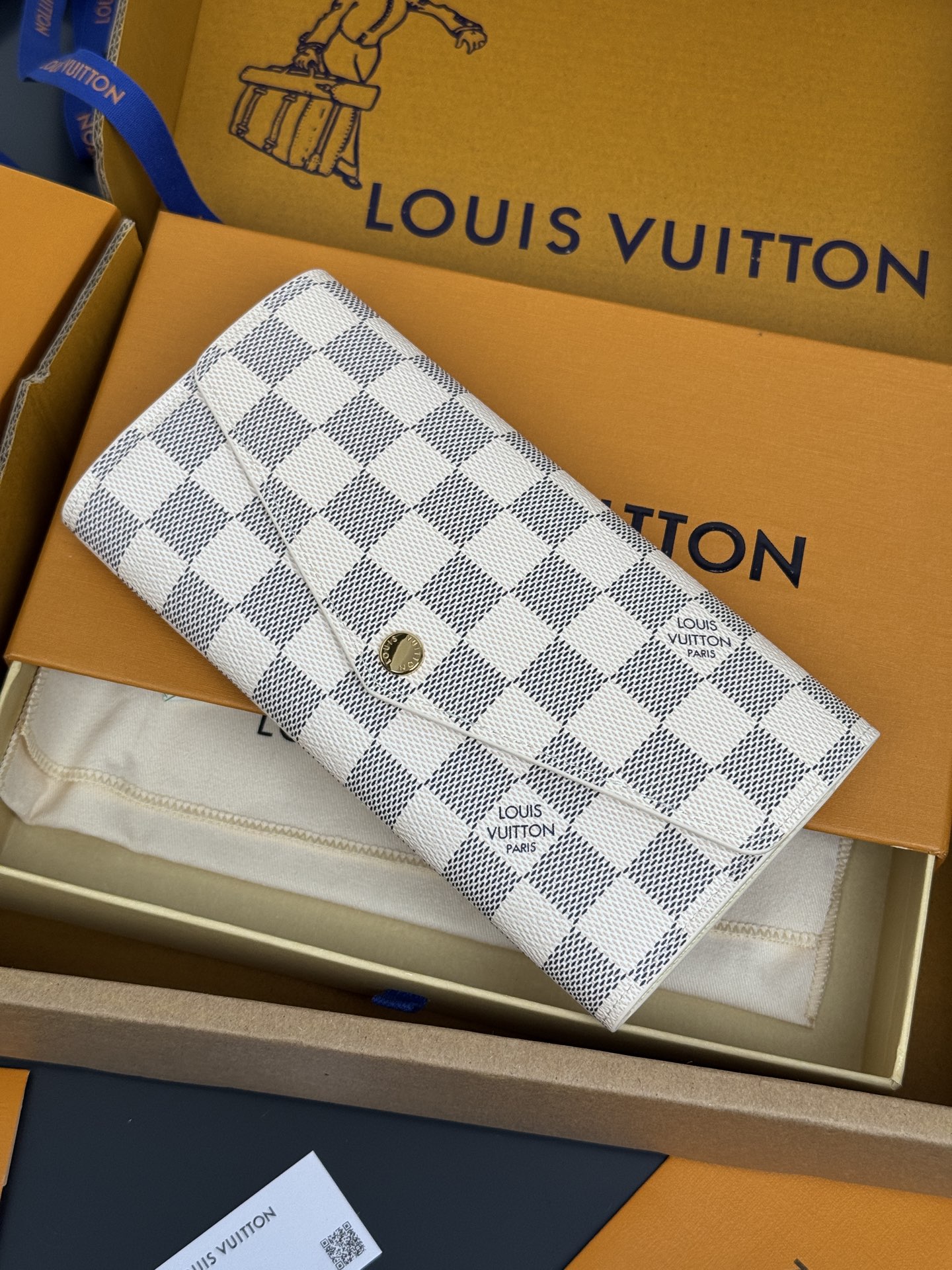 N63208 LV Sarah Wallet Damier Azu Canvas