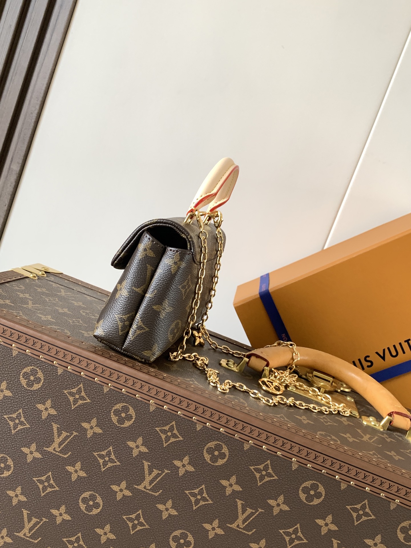 LV Louis Vuitton Nano Madeleine Bag M28426