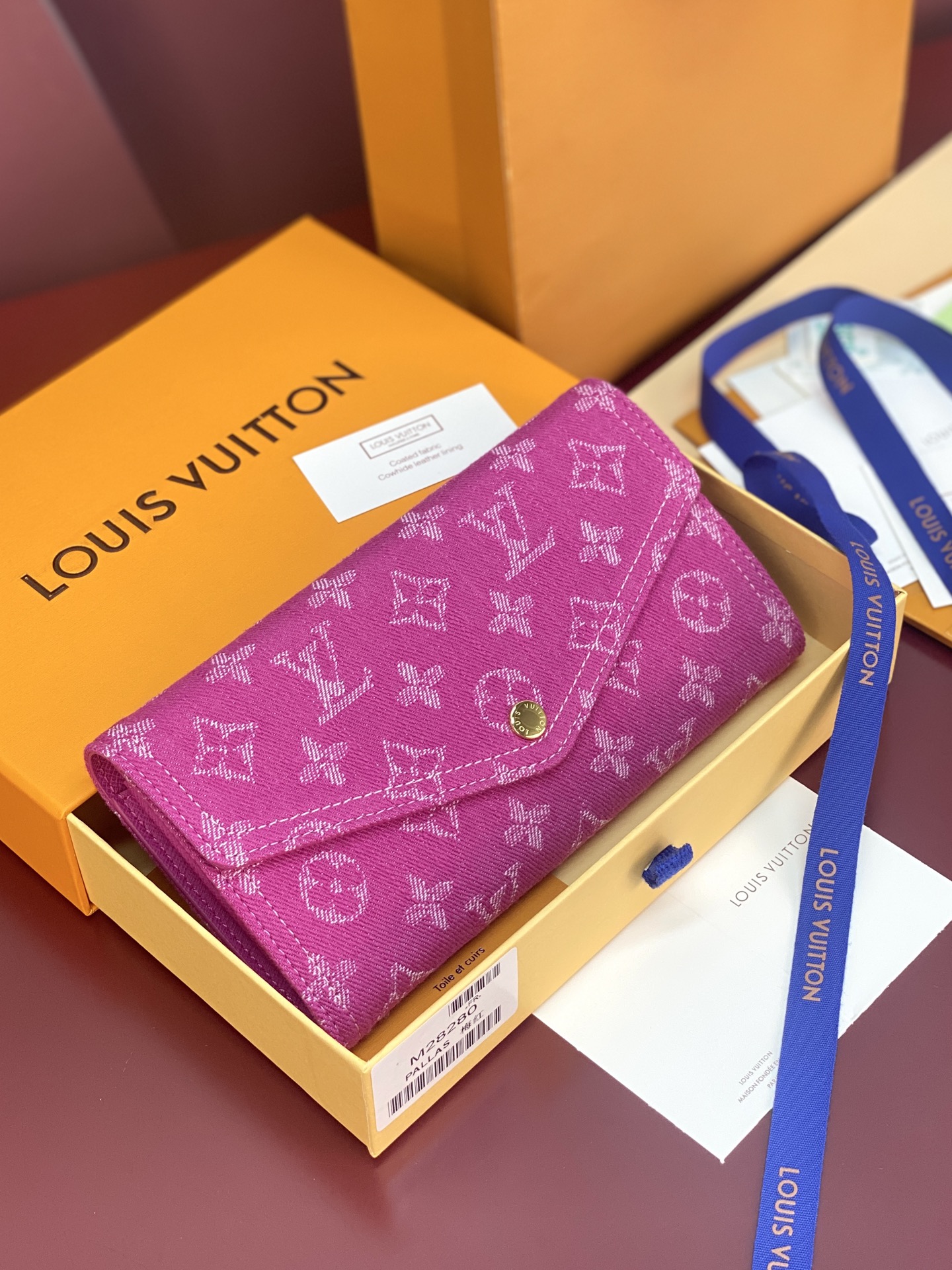 M28280 LV Sarah Wallet Monogram Fuchsia Denim