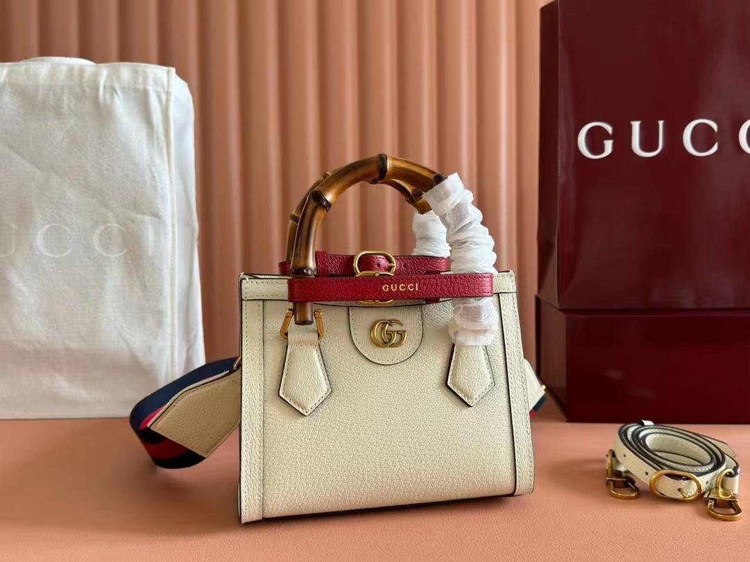 Gucci Diana small tote bag 702732