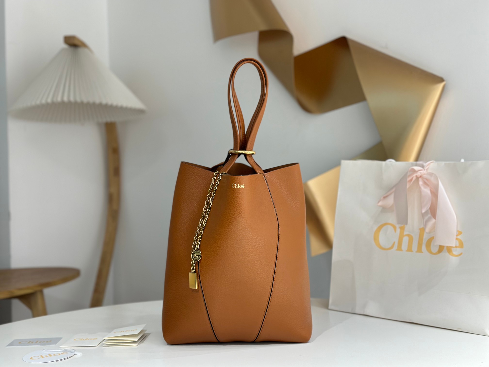 Chloe Medium Spin Tote bag in Grained leather-Clay Brown