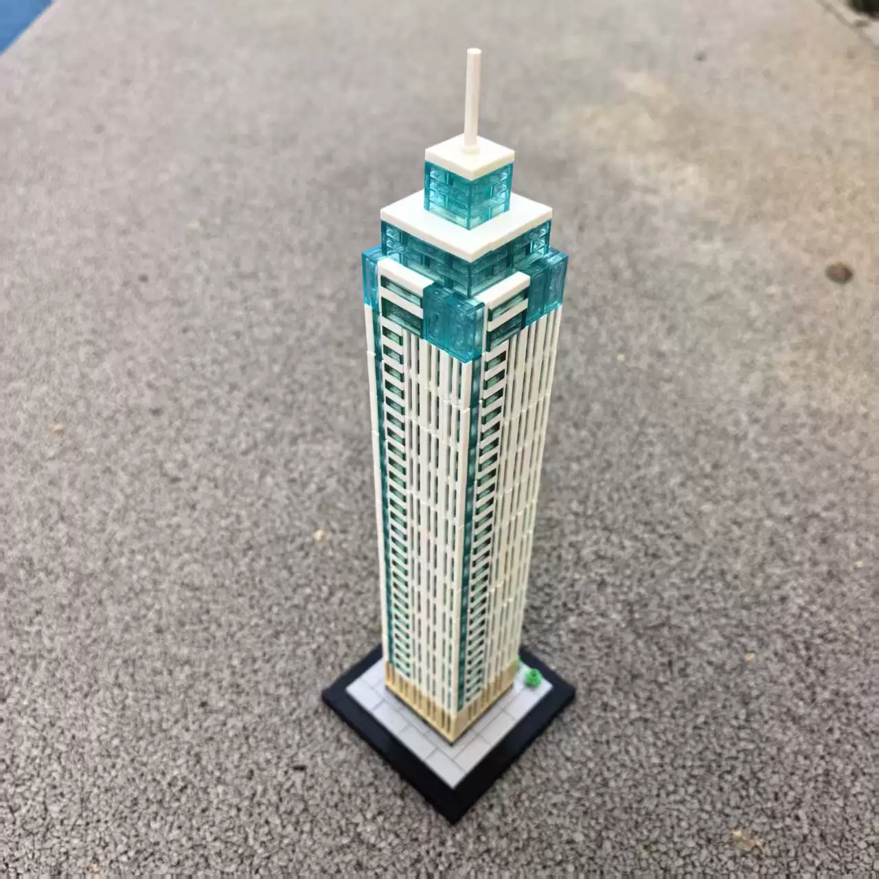 MOC 237330 - De Zalmhaven I 1:800 Scale
