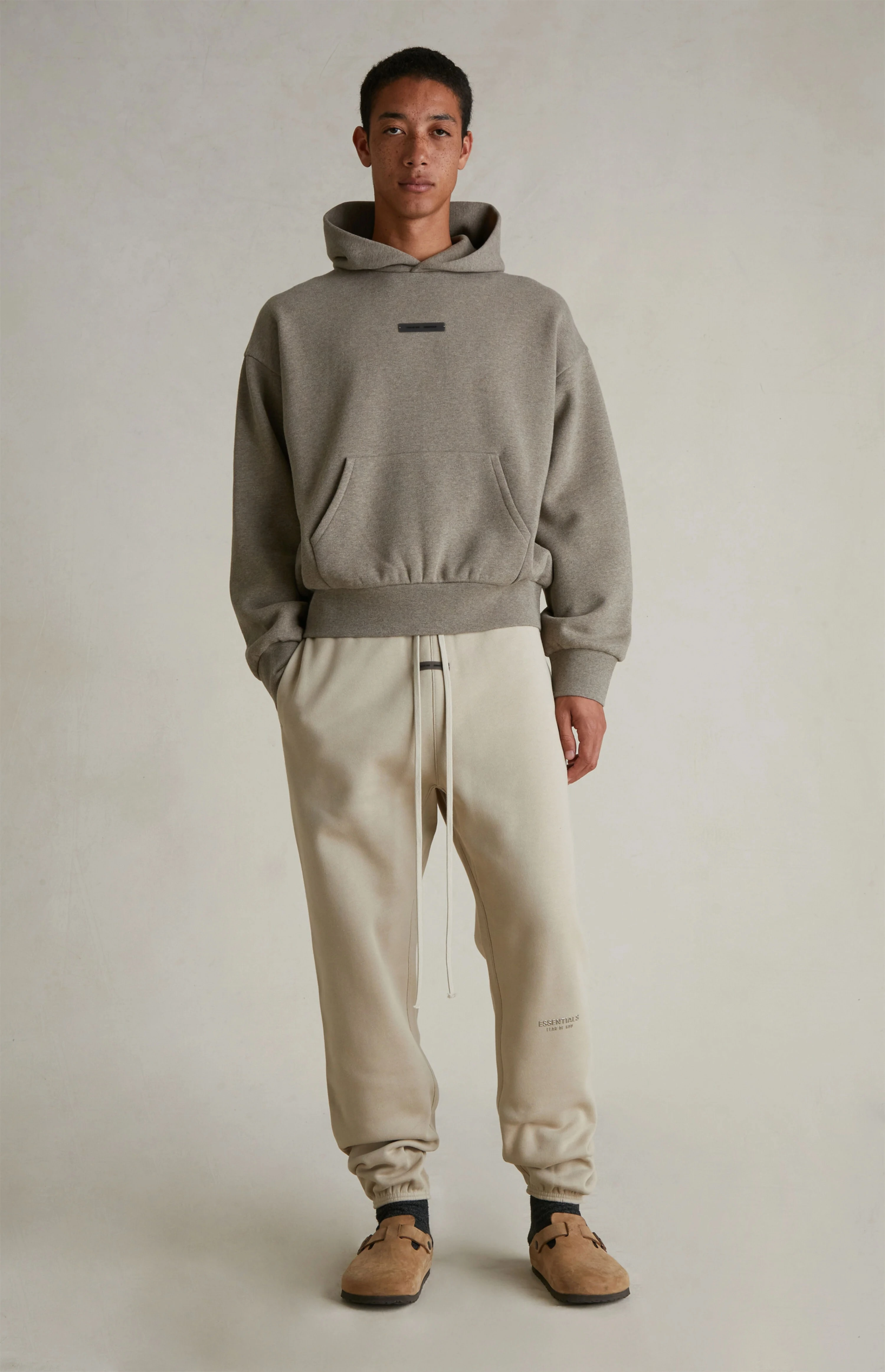 SP25 Essentials Sweatpants (Metallic Logo)
