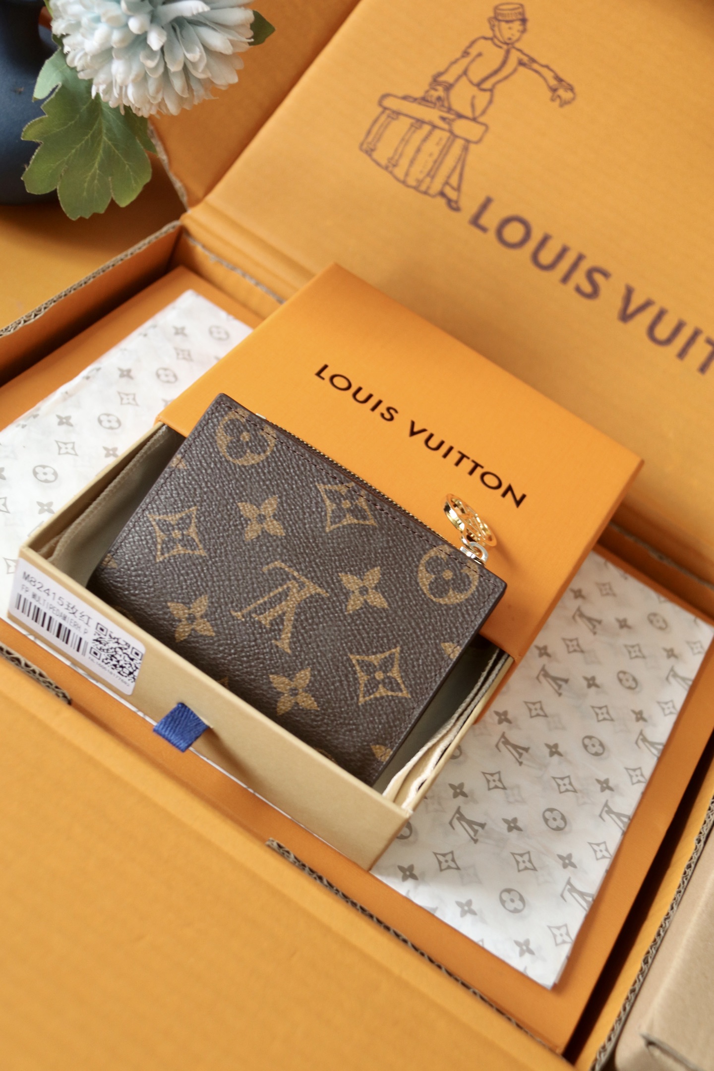 M82415 LV Lisa Wallet Monogram Canvas
