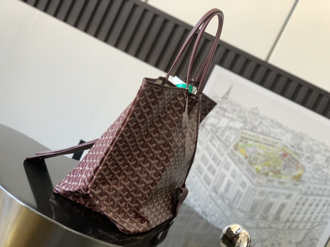 Goyard Saint Louis GM Tote in Burgundy