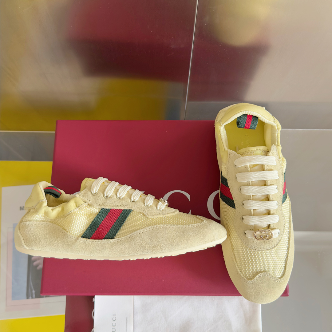 Women's Gucci Shift GG sneaker