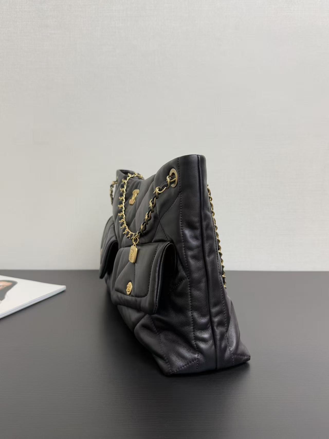 Chanel 25K New Large Diamond Quilted Tote Bag