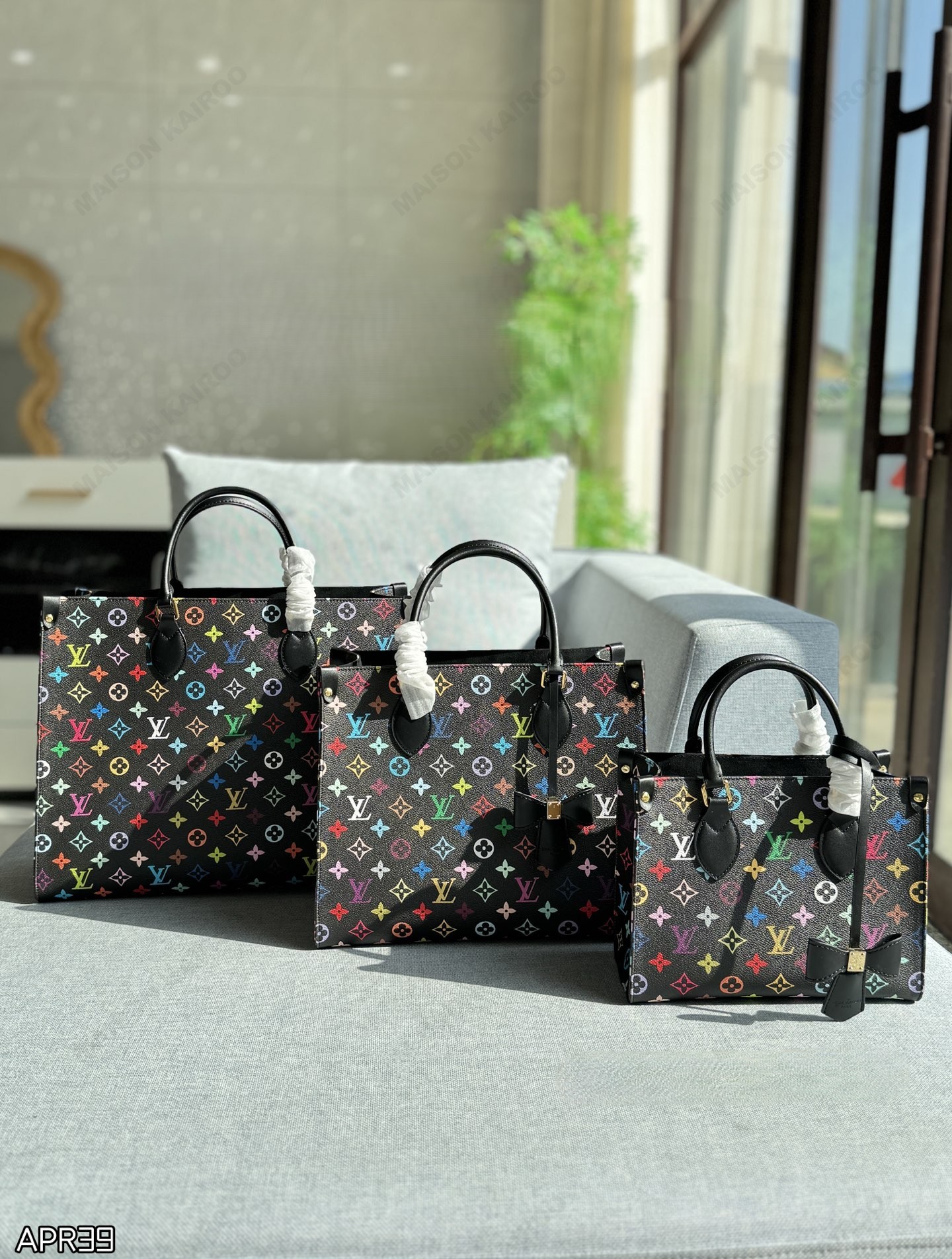 Louis Vuitton LV x TM OnTheGo PM/MM/GM Black Multicolor Monogram Coated Canvas Top Handle Tote Bag - KAIROO