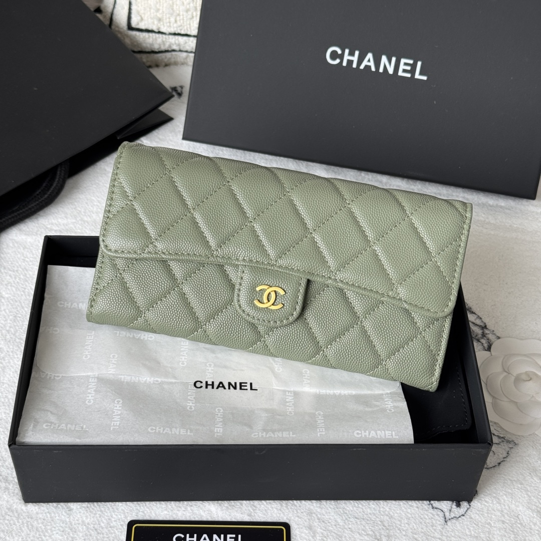Chanel Classic Large Flap Wallet in Light Green Grained leather Gold-Tone Metal