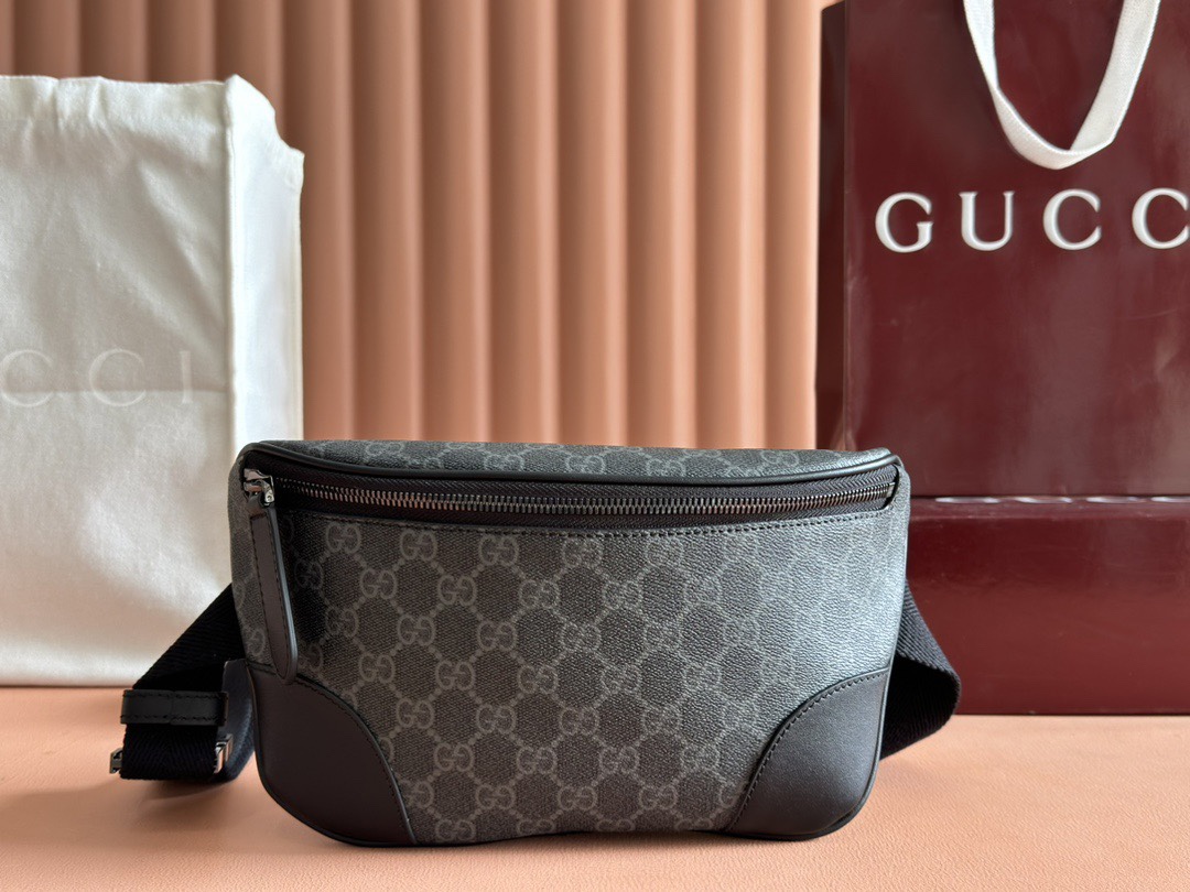 Gucci GG Emblem medium belt bag 821162