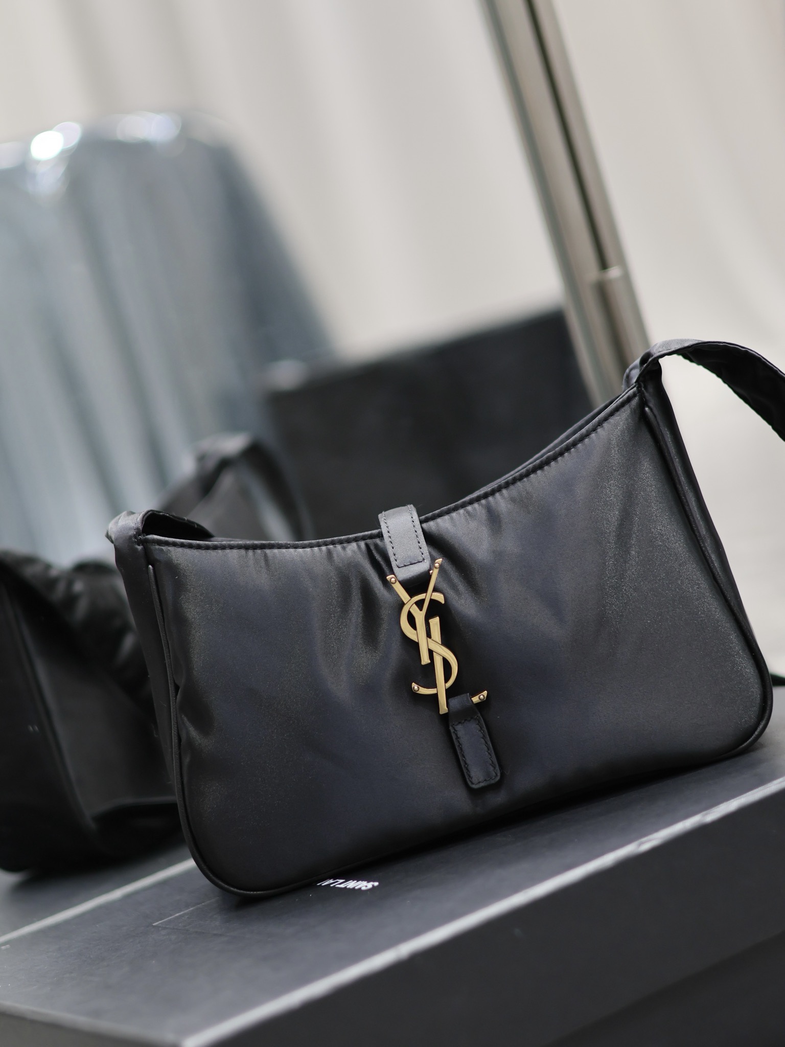 Saint Laurent YSL Handbag Shoulder Bag Top Mirror Quality Version