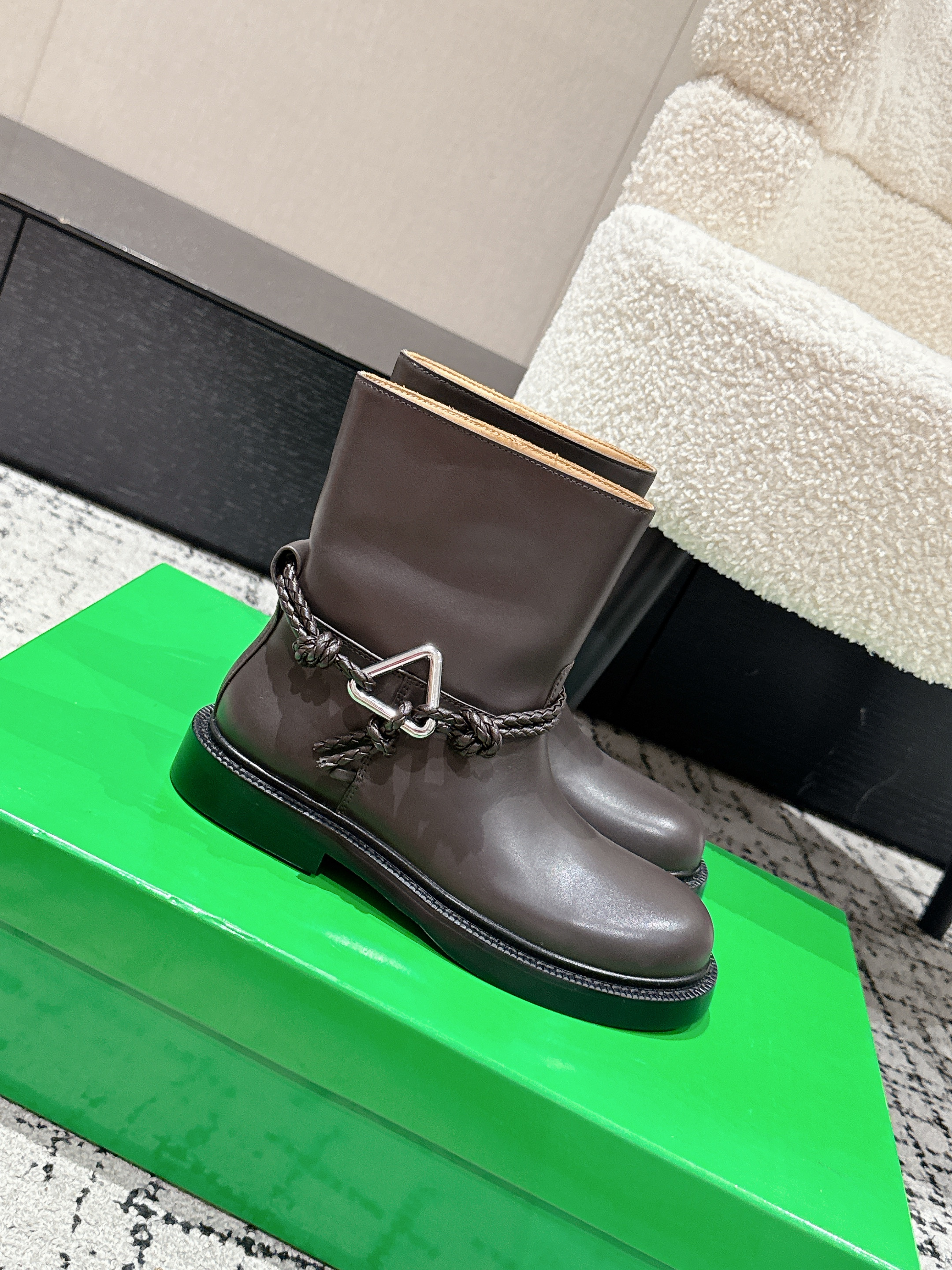 Bottega James Ankle Boot Chocolate leather