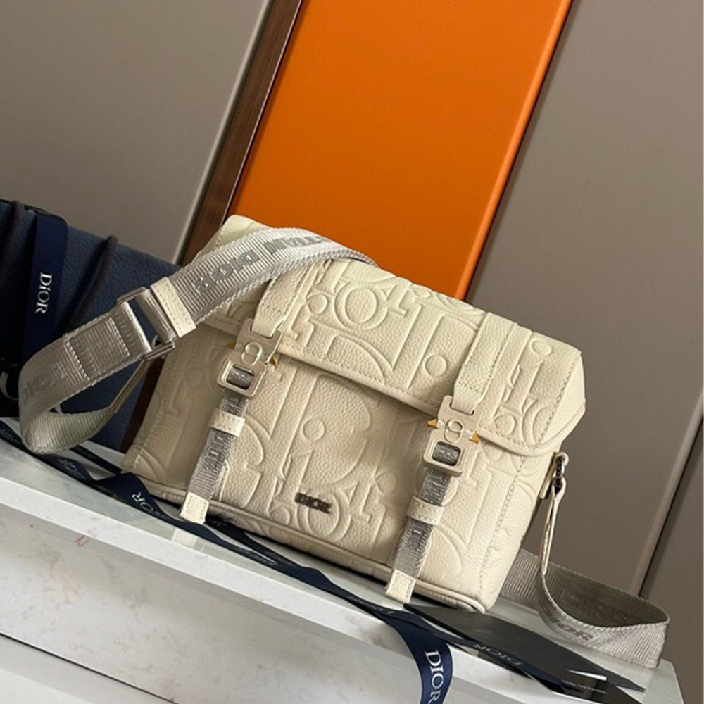 Dior Hit The Road Grained Leather Crossbody Bag (Mirror Quality)
