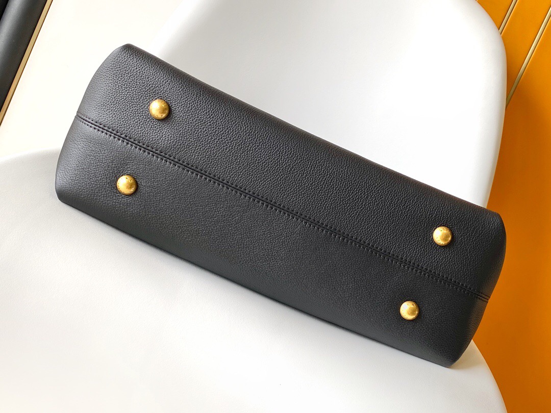 Louis Vuitton medium calfskin bag
