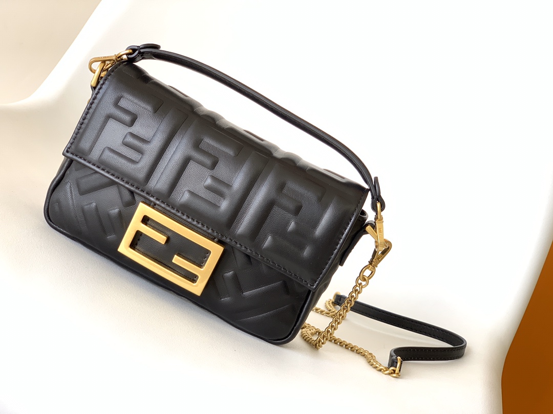 Fendi Iconic Mini Baguette Chain Leather Bag-Black