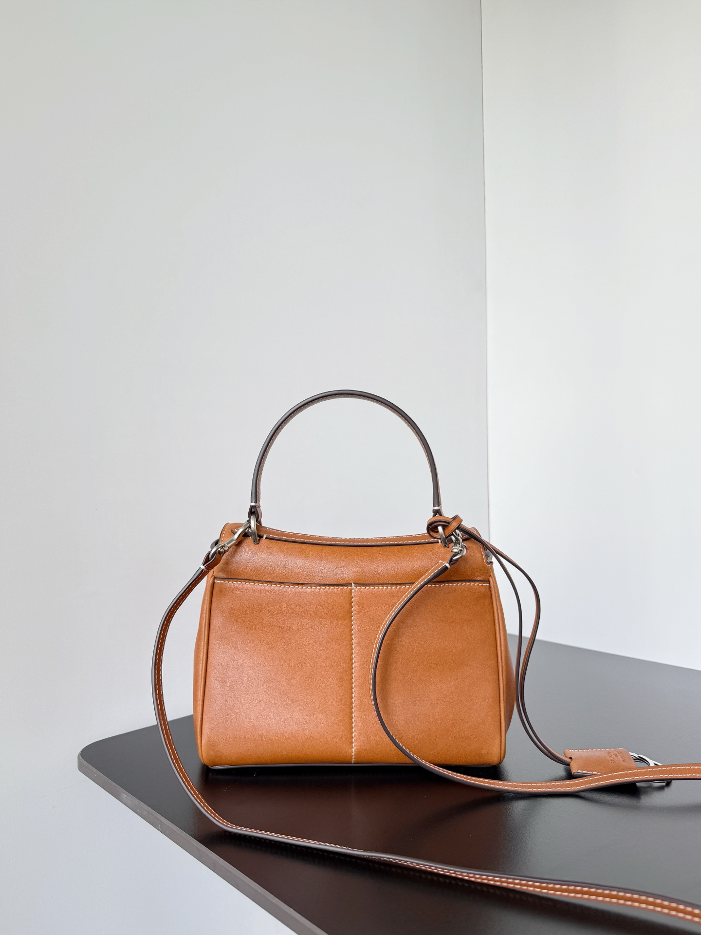 𝐁alenciaga Women's Rodeo Handbag Mini in Tan Cowboy