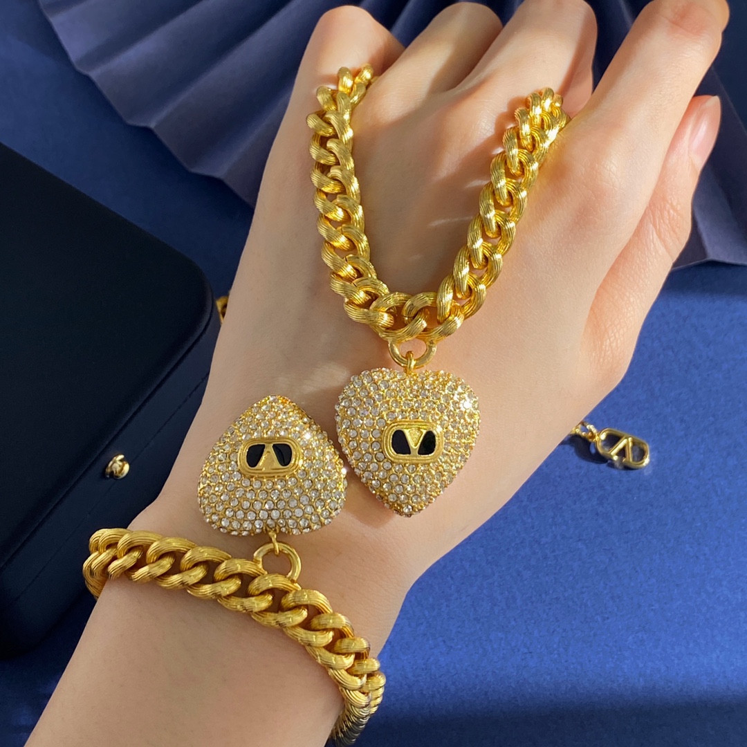 Valentino Gold Bracelet 19cm