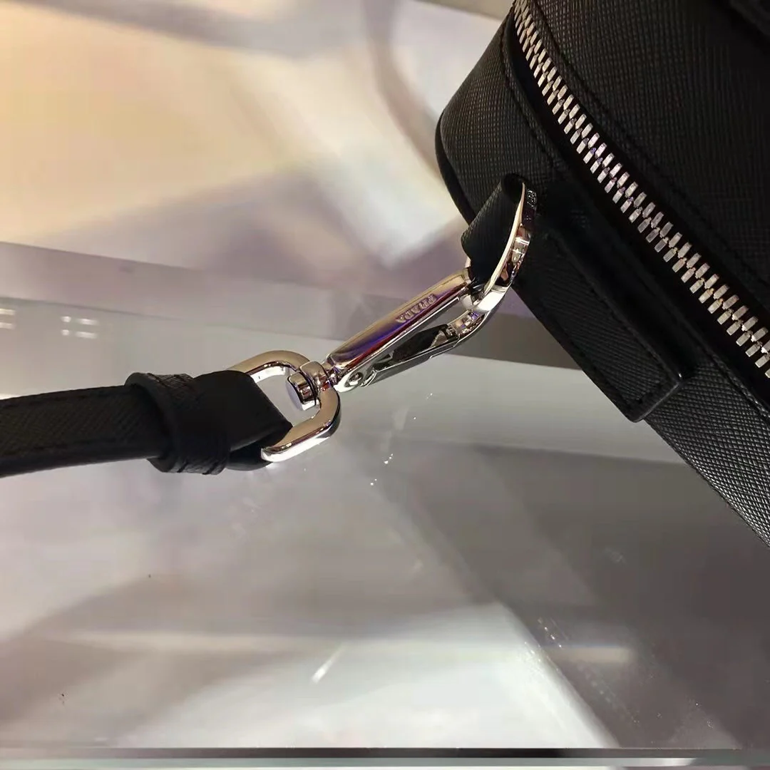 Prada  38 BRIEFCASE IN BLACK SAFFIANO LEATHER