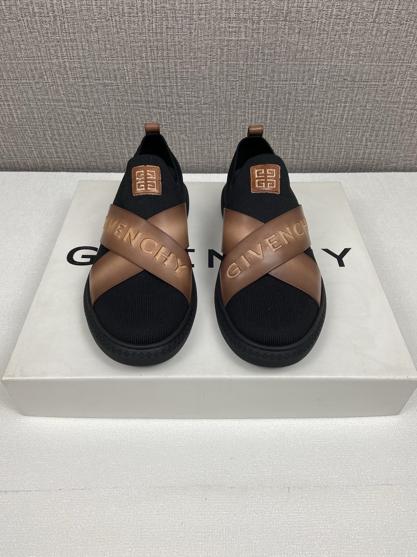 Givenchy G get Sneaker